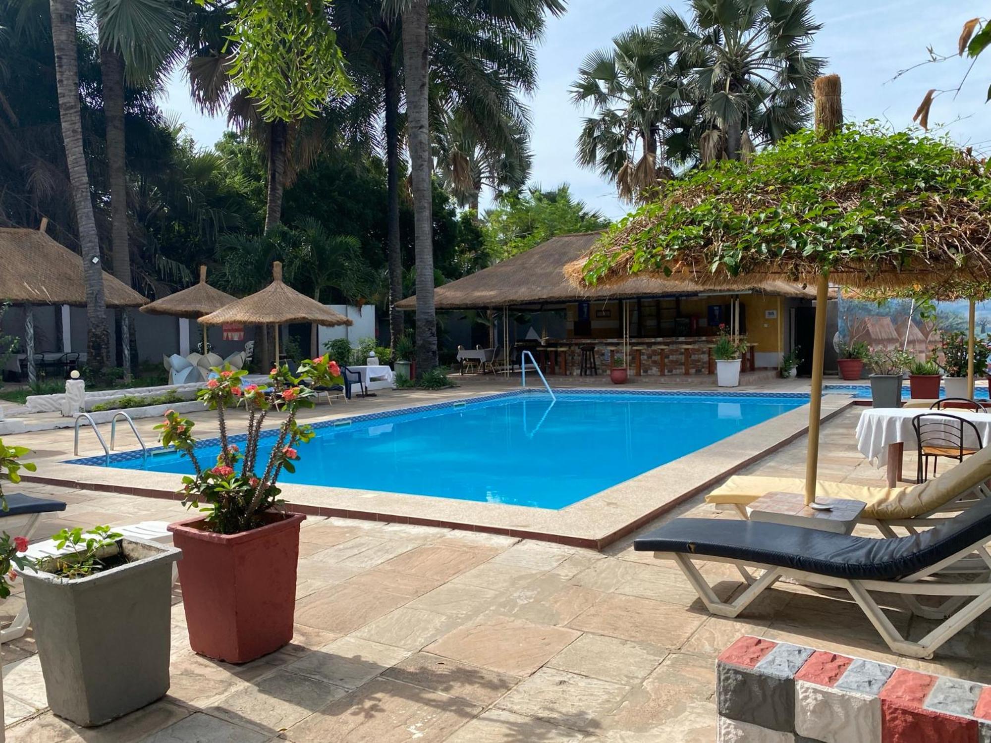 Calabash Apartment-Hotel Kotu Εξωτερικό φωτογραφία