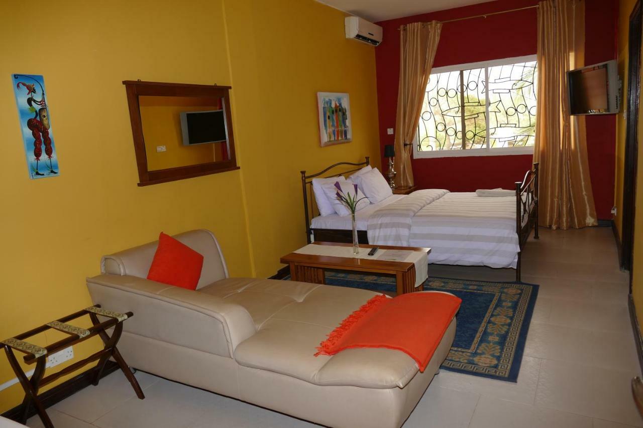 Calabash Apartment-Hotel Kotu Εξωτερικό φωτογραφία